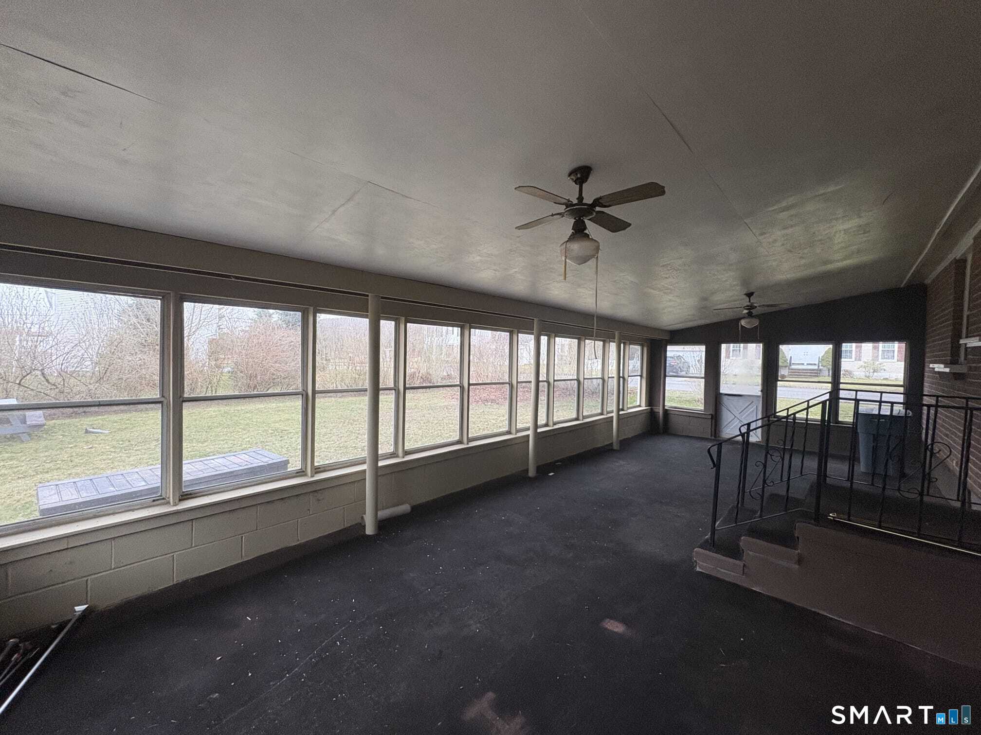 16 Raymond Road Woodbridge, CT 06525 - Photo 2 of 20