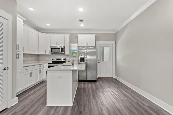 $1,550 | 289 North Sand Palm Road, Unit VISTA, Freeport, FL 32439