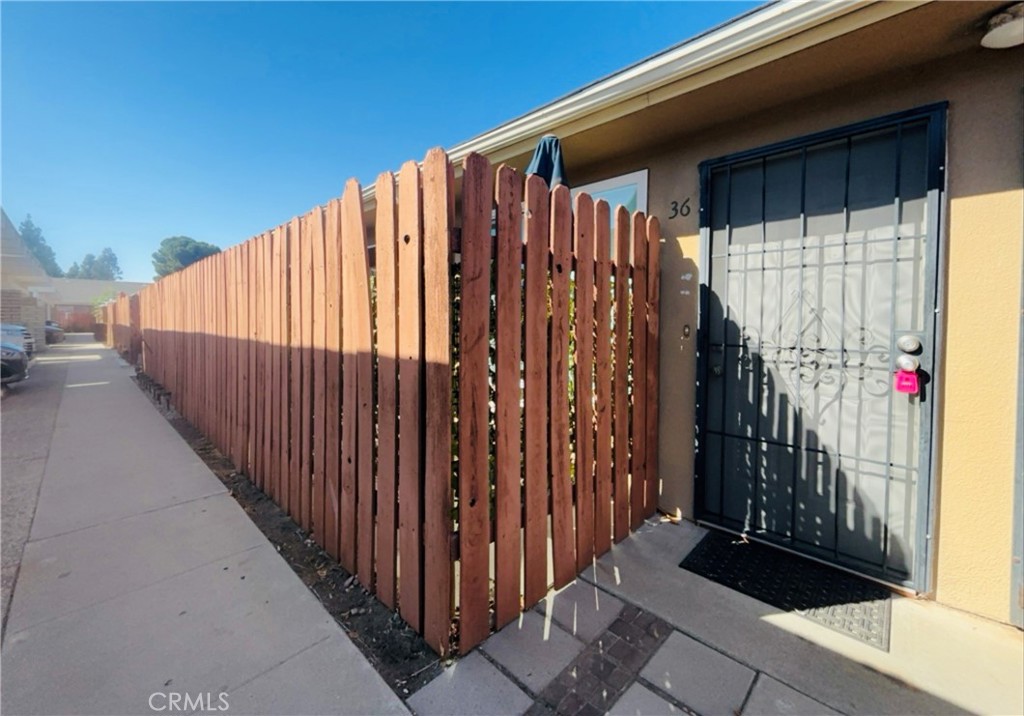 4723 Jackson Street Riverside, CA 92503 - Photo 1 of 20