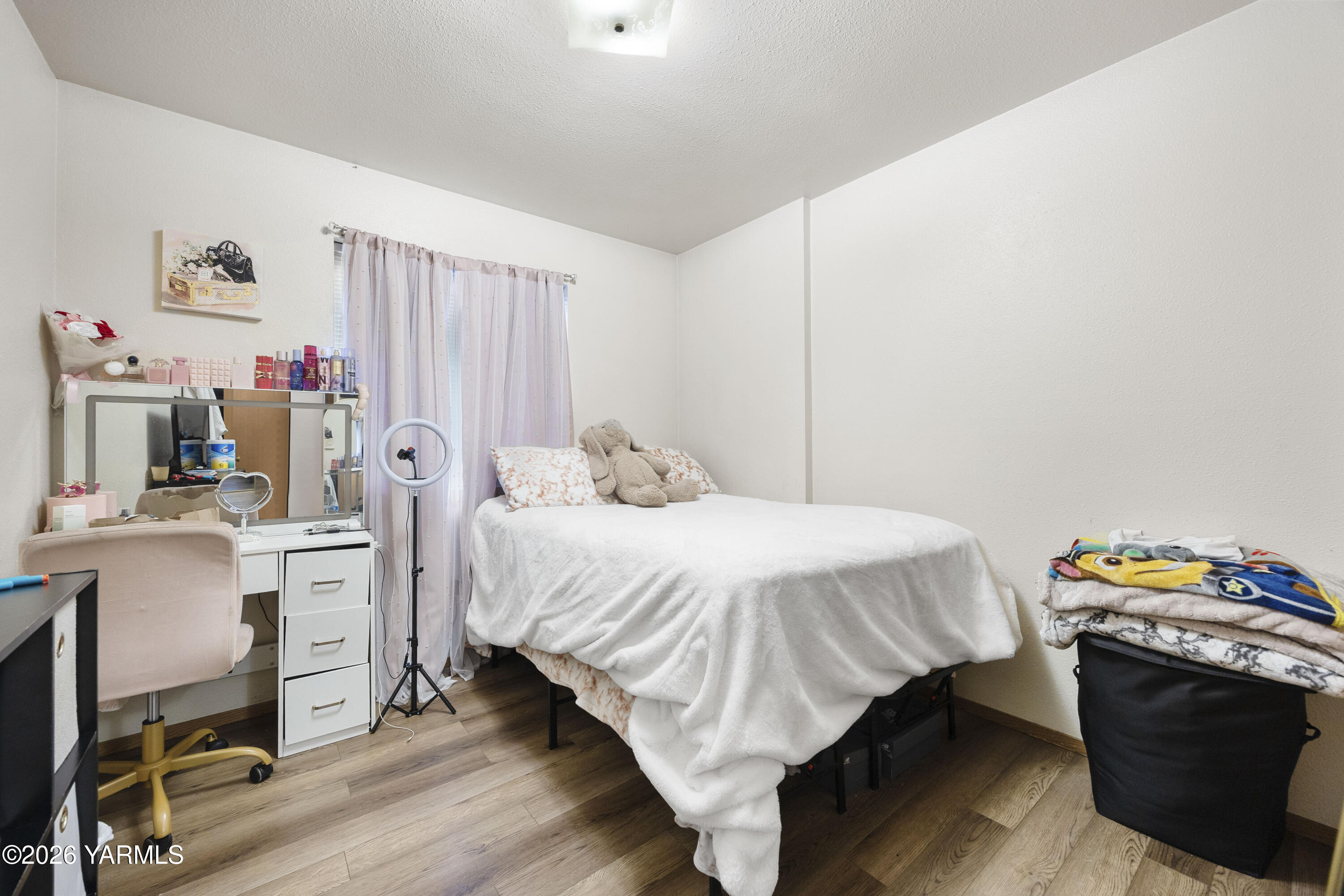 313 East 3rd Street Granger, WA 98932 - Photo 13 of 52 313 E 3rd St 1.22.26 Unit 1 2