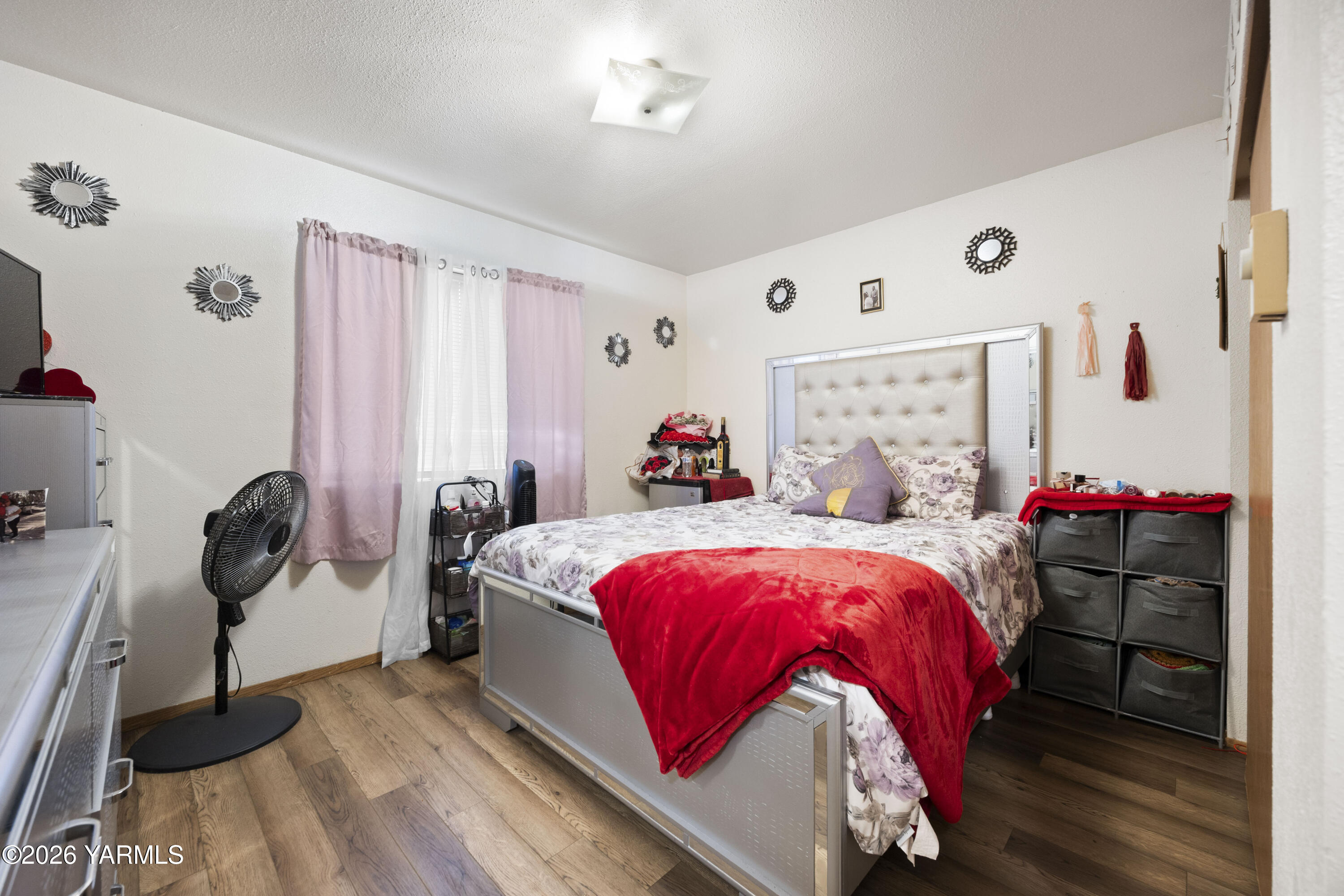 313 East 3rd Street Granger, WA 98932 - Photo 15 of 52 313 E 3rd St 1.22.26 Unit 1 4