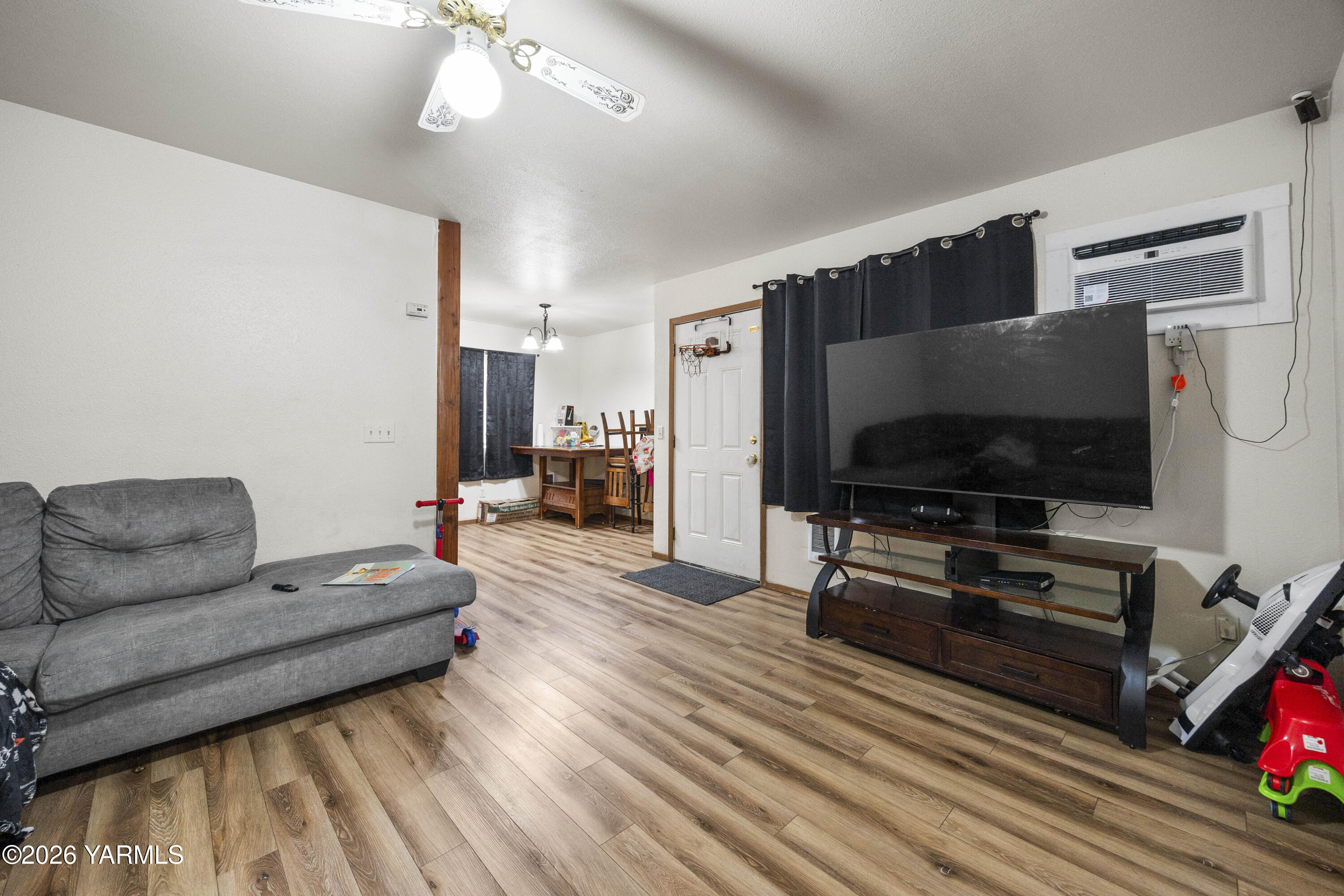 313 East 3rd Street Granger, WA 98932 - Photo 20 of 52 313 E 3rd St 1.22.26 Unit 2 5