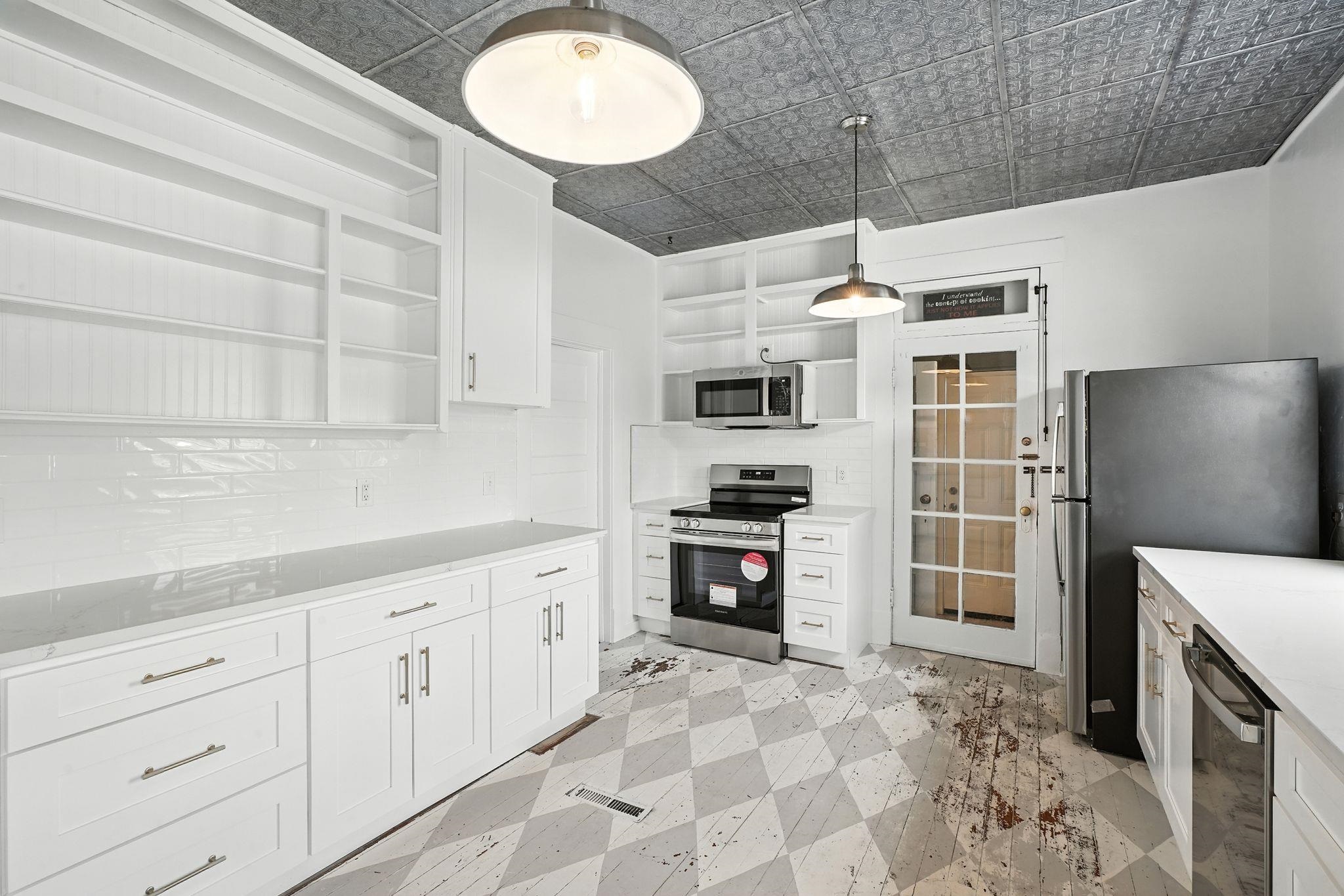 2420 West Maxwell Avenue Spokane, WA 99201 - Photo 4 of 28