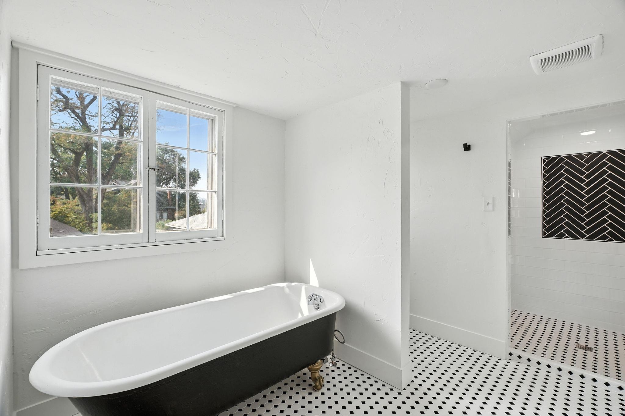 2420 West Maxwell Avenue Spokane, WA 99201 - Photo 10 of 28