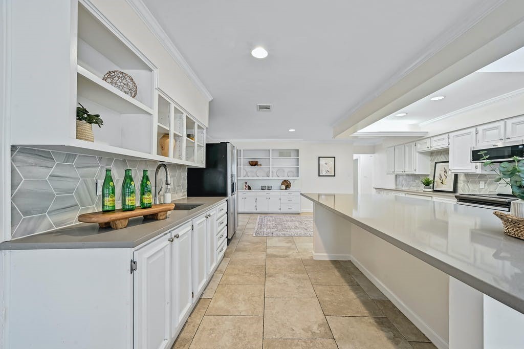 7412 Albert Road Austin, TX 78745 - Photo 11 of 40