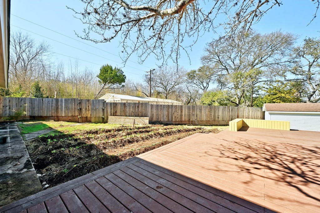 7412 Albert Road Austin, TX 78745 - Photo 34 of 40