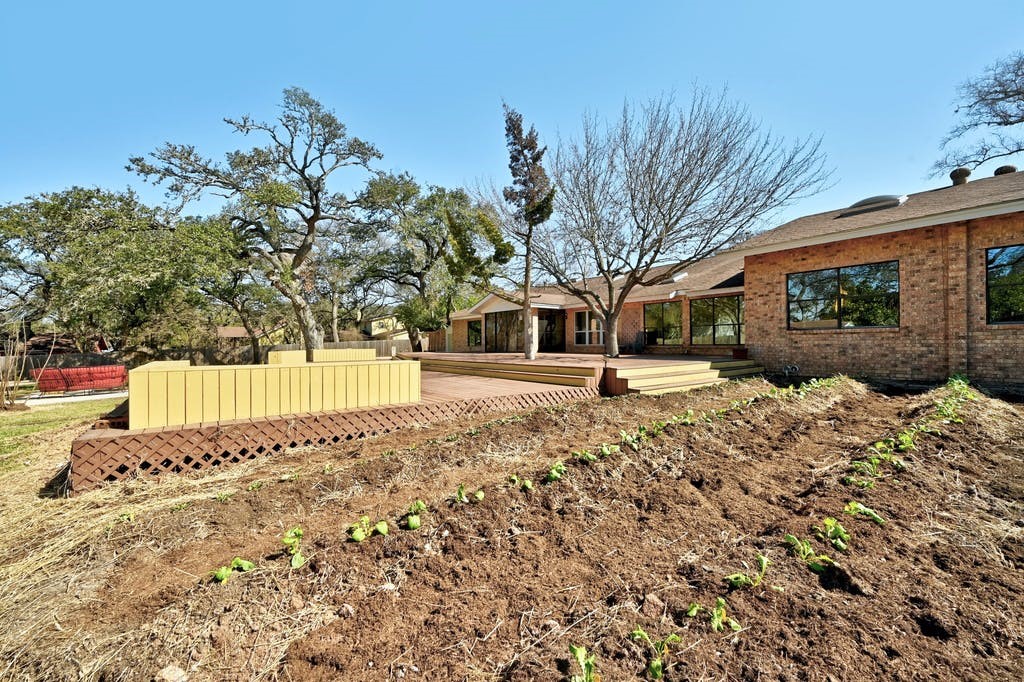 7412 Albert Road Austin, TX 78745 - Photo 35 of 40