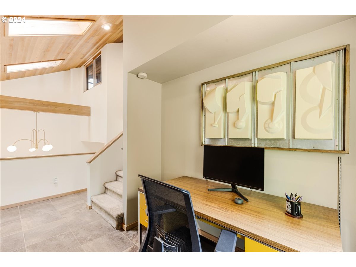 1500 Southwest Walters Drive Gresham, OR 97080 - Photo 21 of 48 a view of workspace with wooden floor windows