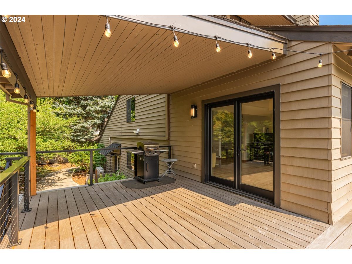 1500 Southwest Walters Drive Gresham, OR 97080 - Photo 33 of 48 a view of outdoor space with wooden floor and balcony