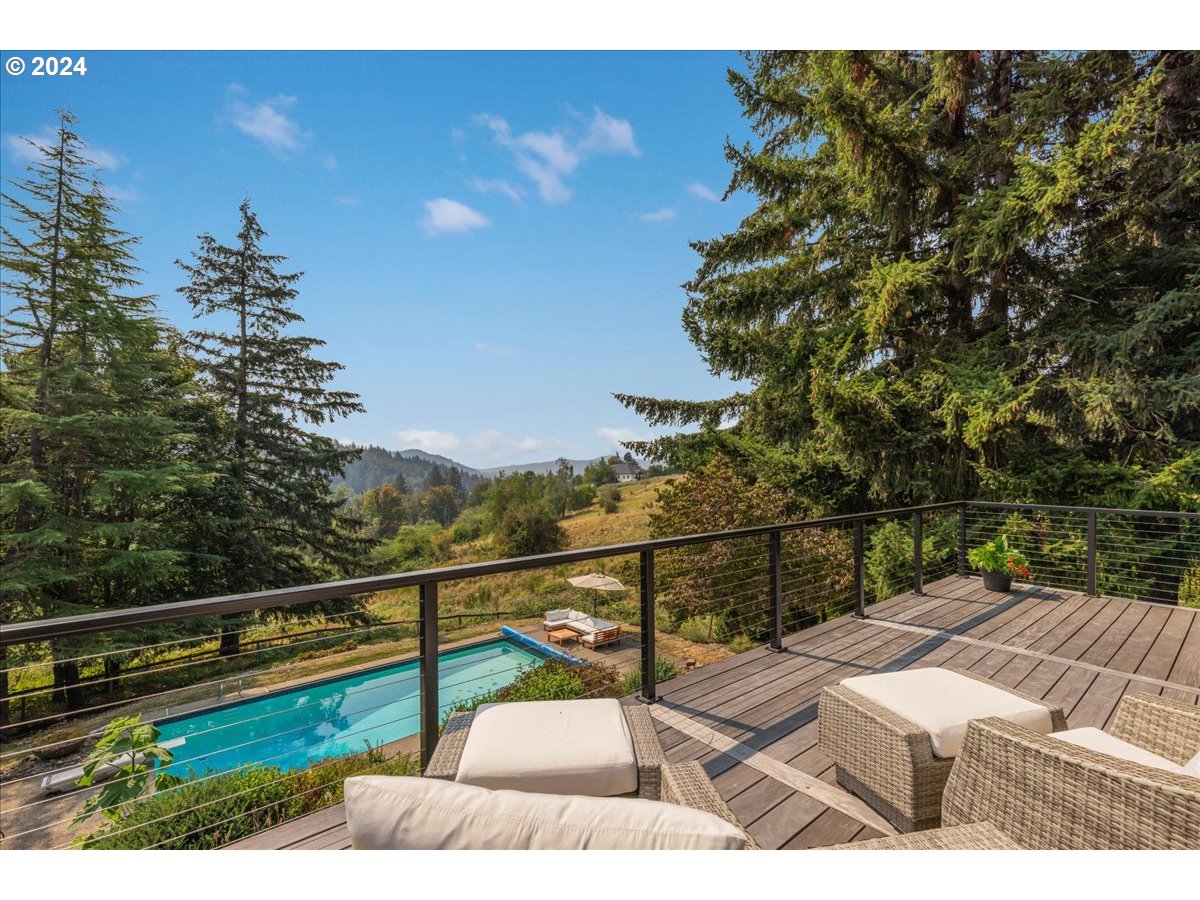 1500 Southwest Walters Drive Gresham, OR 97080 - Photo 36 of 48 a view of a balcony with wooden floor and outdoor space