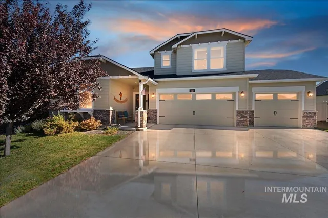 $468,000 | 706 South Lancaster Drive, Nampa, ID 83686