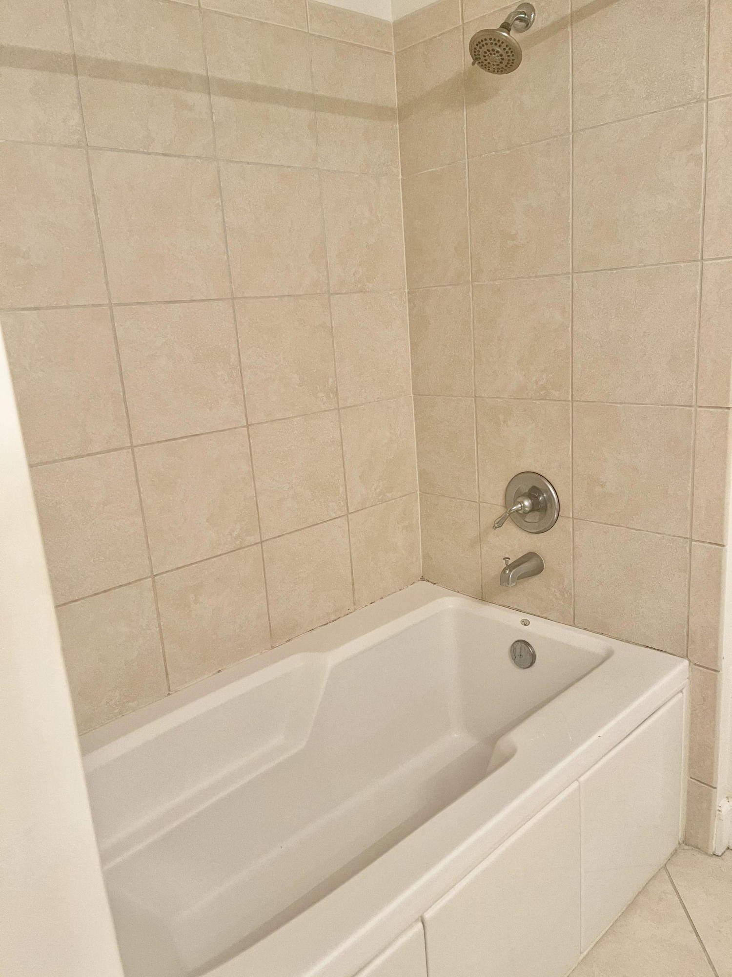 1 Renaissance Way, Unit 214 Boynton Beach, FL 33426 - Photo 8 of 21 Guest Bathroom