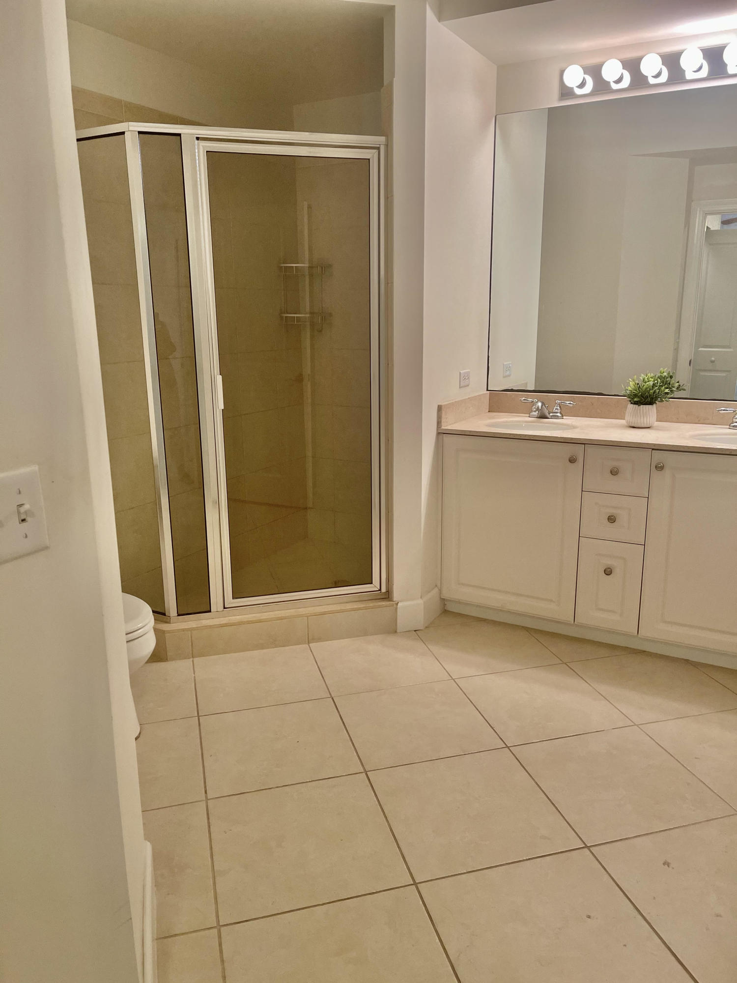1 Renaissance Way, Unit 214 Boynton Beach, FL 33426 - Photo 10 of 21 Master Bathroom