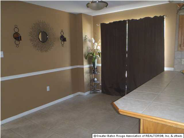 10901 Crossover Road Denham Springs, LA 70726 - Photo 8 of 16 Gallery Image 8