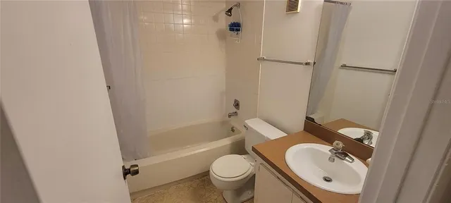 $1,300 | 140 Orchid Woods Court, Unit 17C, Deltona, FL 32725