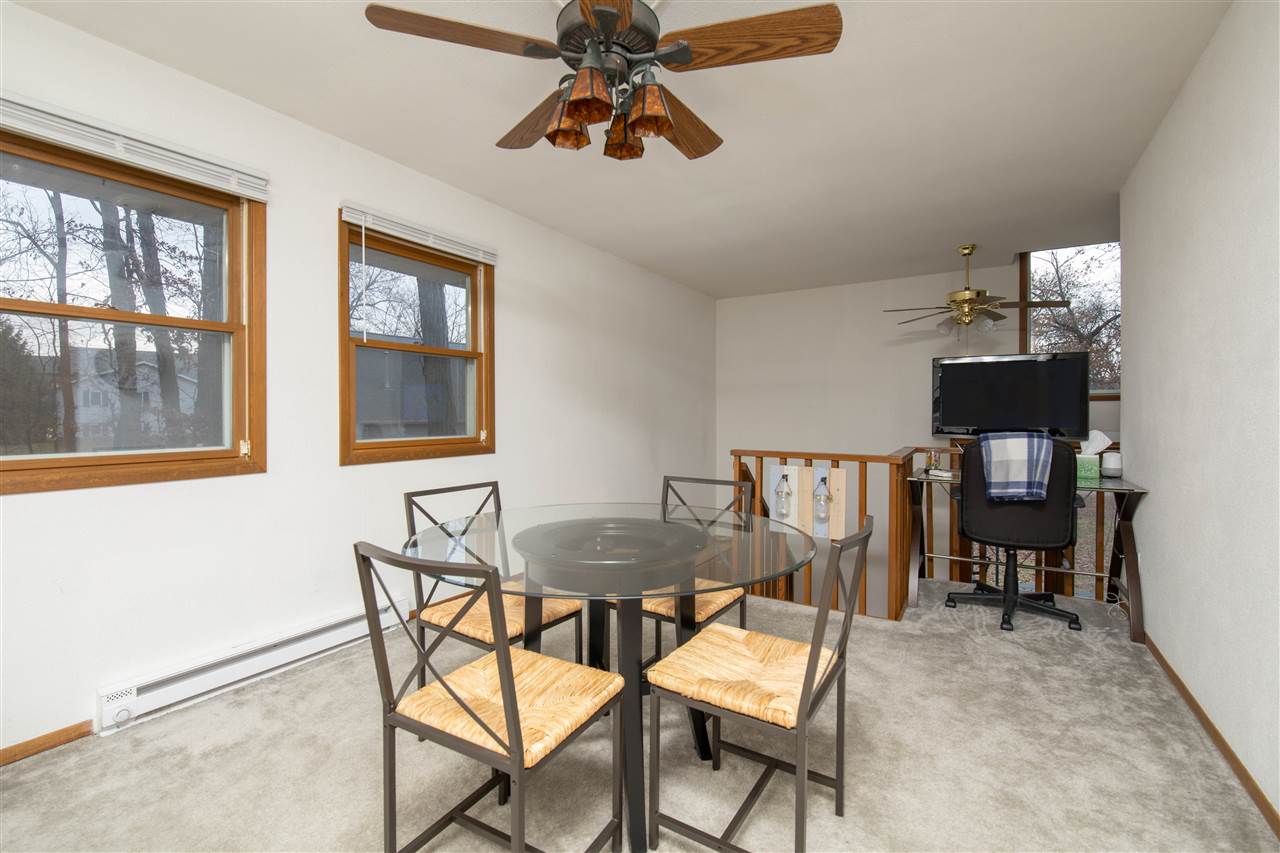 1098 Drexel Road Lake Summerset, IL 61019 - Photo 13 of 25 a dining room with furniture and window