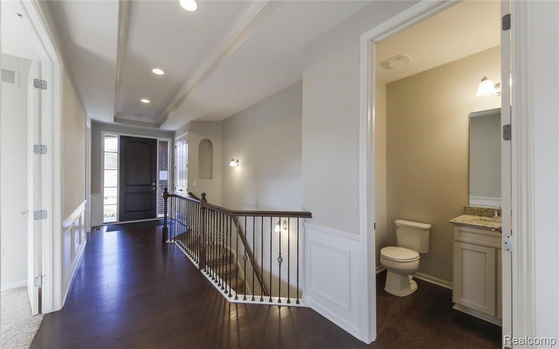 5482 Woodfall Road Clarkston, MI 48348 - Photo 4 of 20 4.jpg
