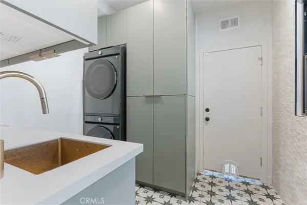 $23,000 | 17437 Oak Creek Court, Encino, CA 91316