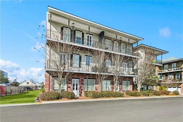 $2,950 | 510 East Gibson Street, Covington, LA 70433