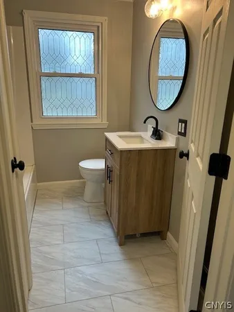 $2,800 | 206 Elmbrook Drive, Manlius, NY 13104