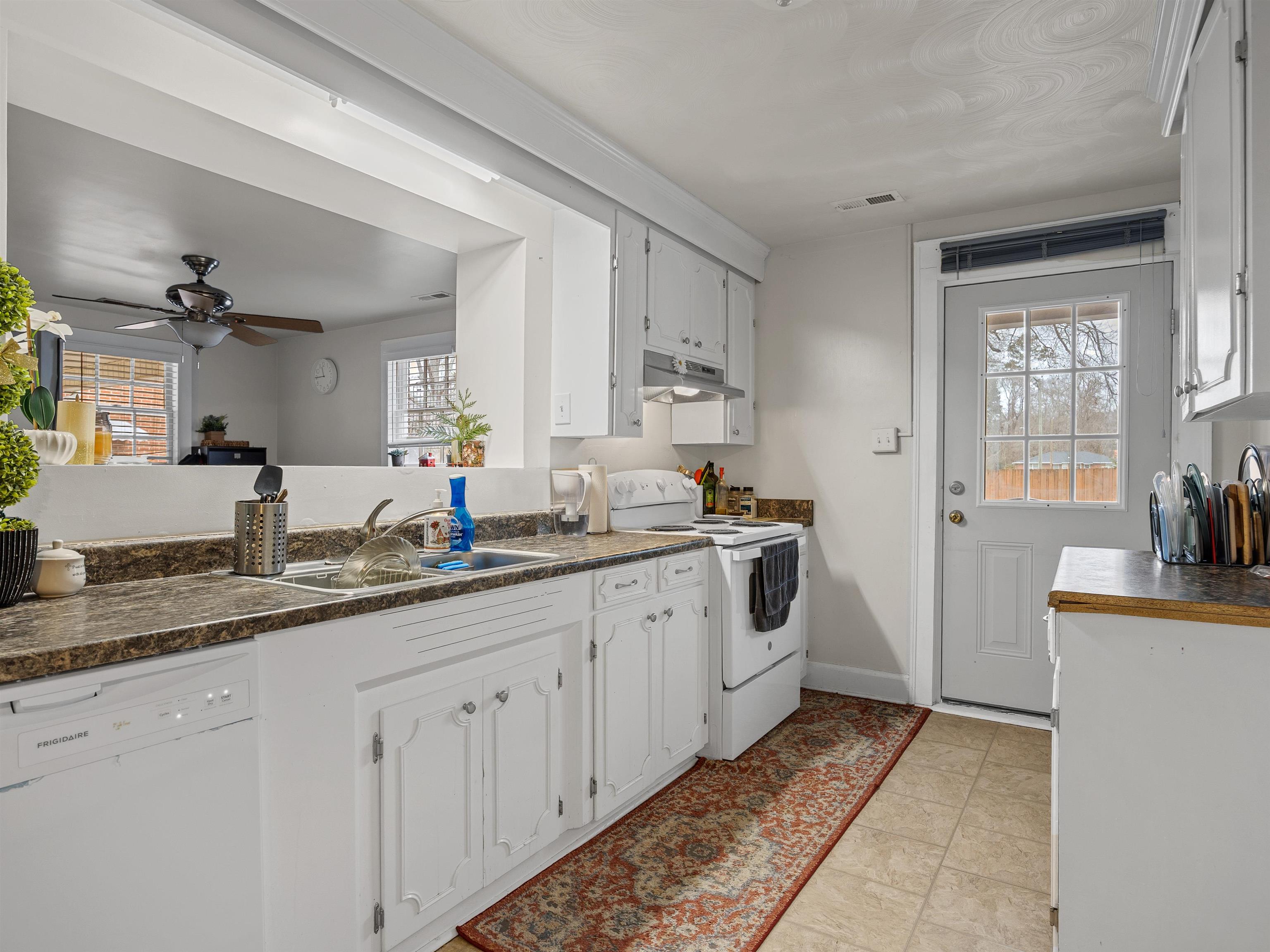 710 West Georgia Street Woodruff, SC 29388 - Photo 13 of 33