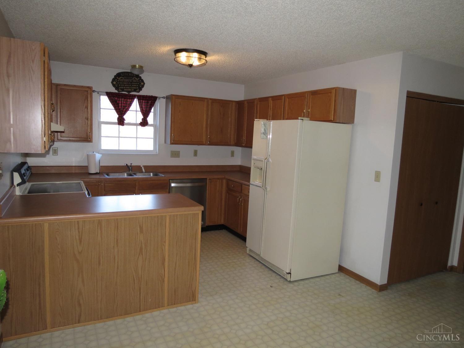 6211 Hester Road Oxford, OH 45056 - Photo 10 of 40 Gallery Image 10
