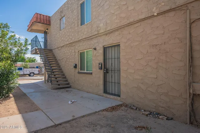 $1,375 | 4744 East Portland Street, Phoenix, AZ 85008