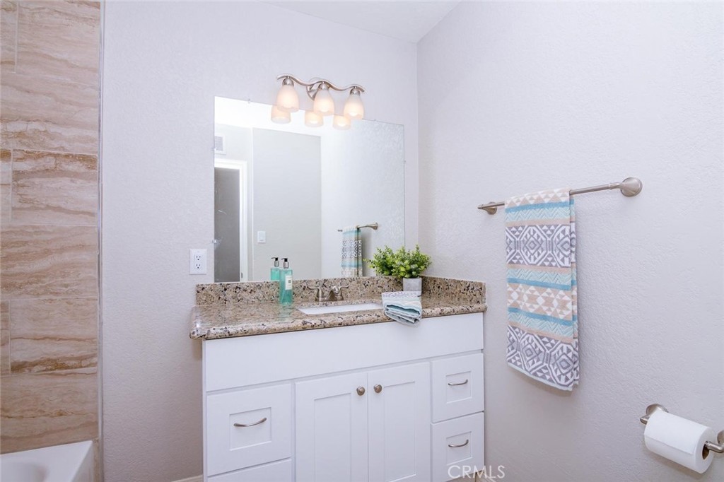 1368 Indian Sage Road Lancaster, CA 93534 - Photo 18 of 43 Full Bath