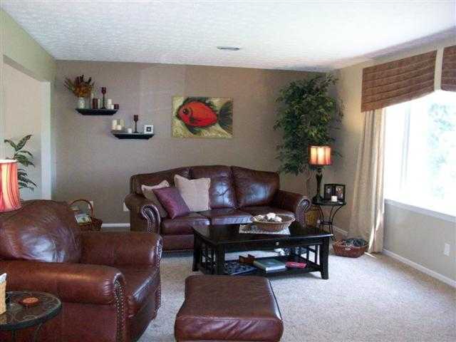 3035 Valley View Road Northeast Lancaster, OH 43130 - Photo 2 of 11 Gallery Image 2