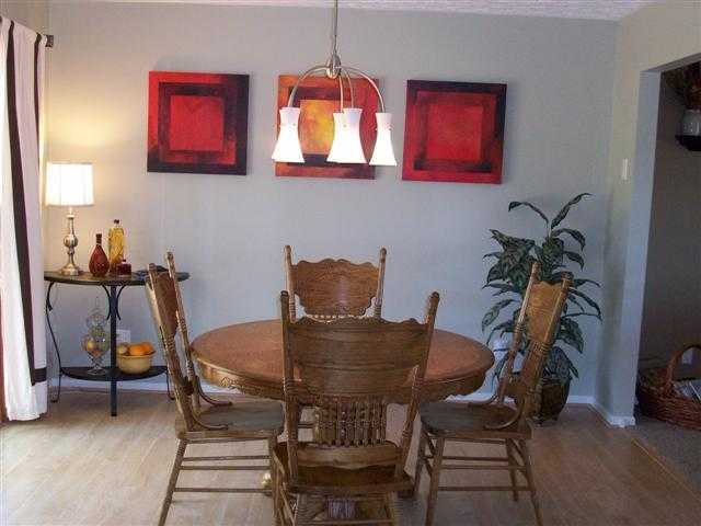 3035 Valley View Road Northeast Lancaster, OH 43130 - Photo 3 of 11 Gallery Image 3