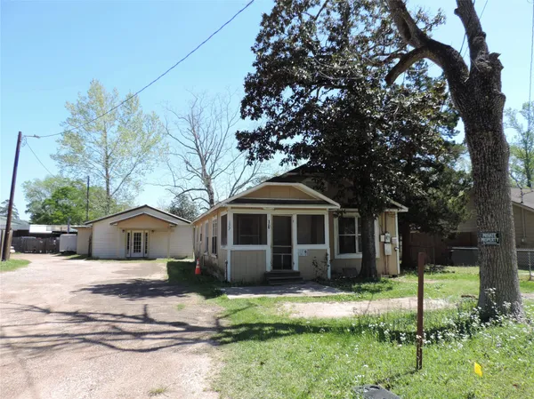 $189,000 | 127 South Fenner Avenue, Cleveland, TX 77327