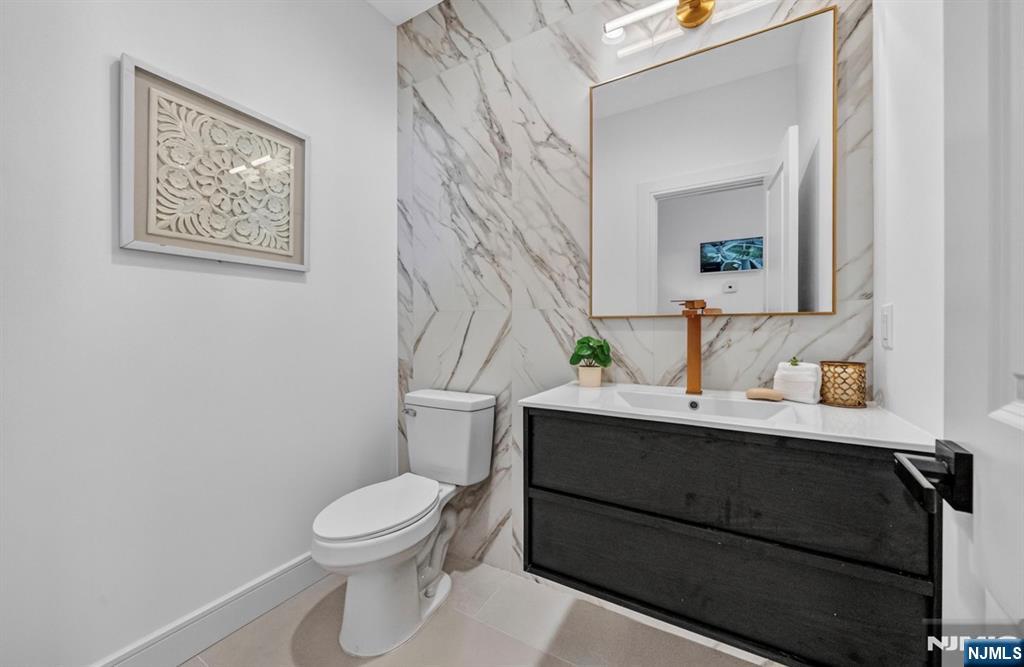 6 Short Hill Road Clifton, NJ 07012 - Photo 17 of 38