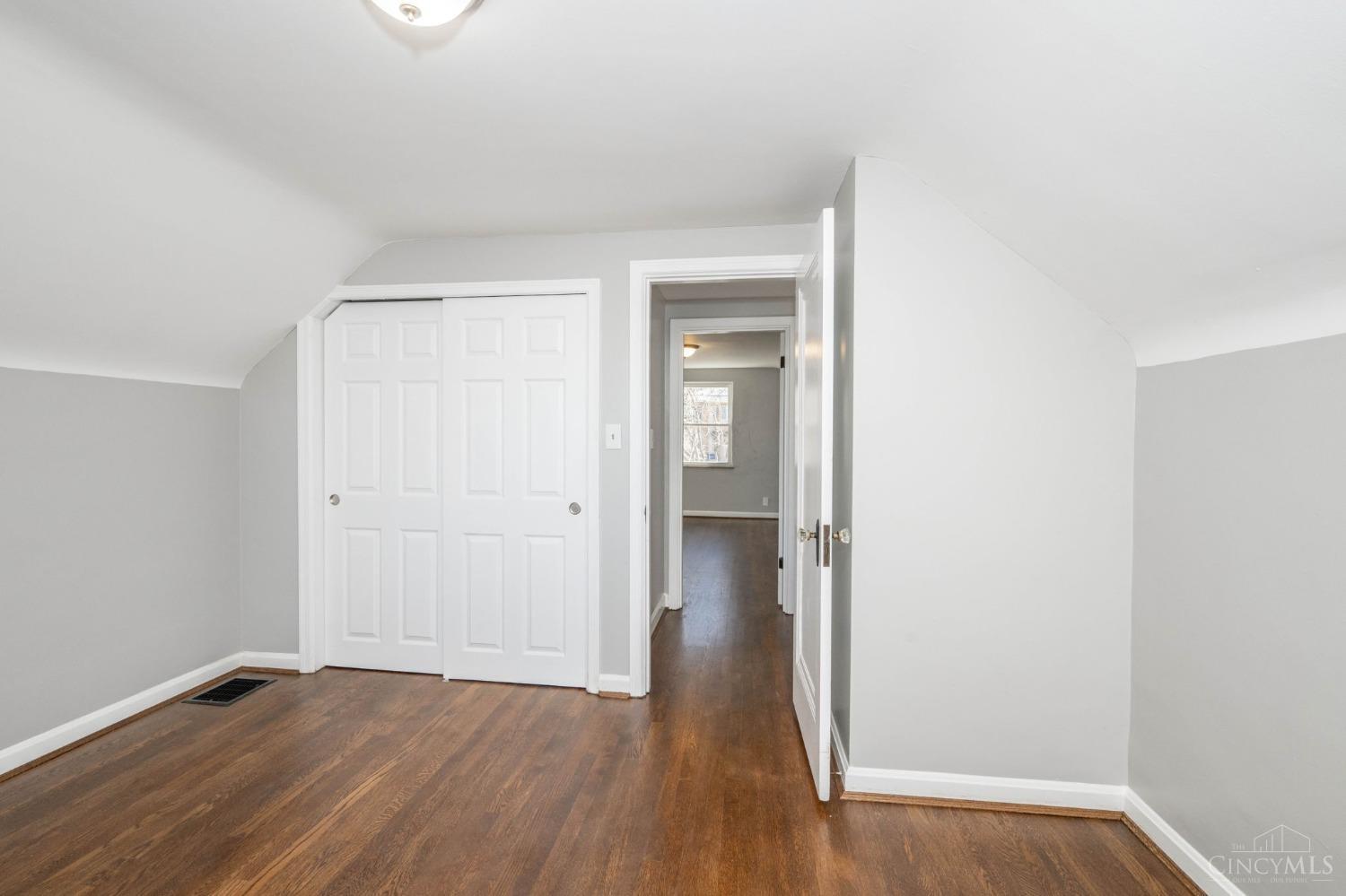 2413 Ferguson Road Cincinnati, OH 45238 - Photo 31 of 46