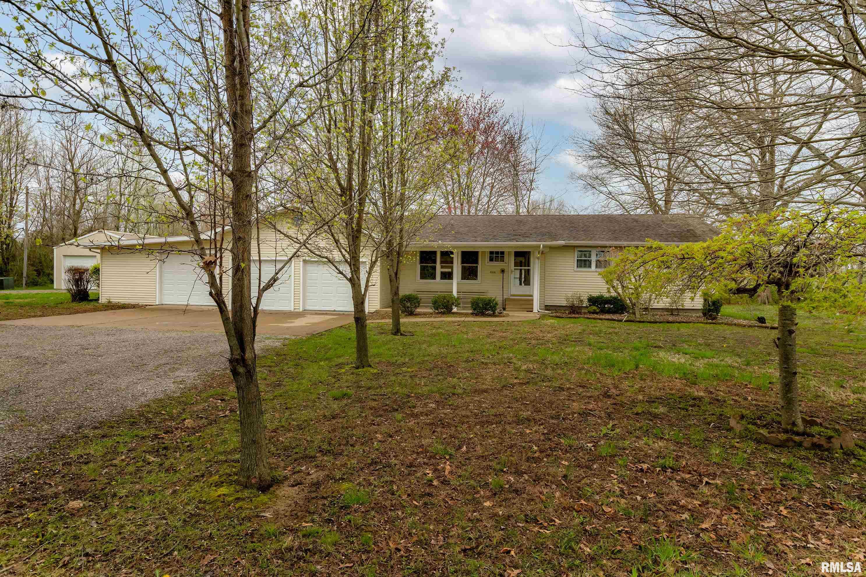 21868 Carlyle Road Thompsonville, IL 62890 - Photo 2 of 42