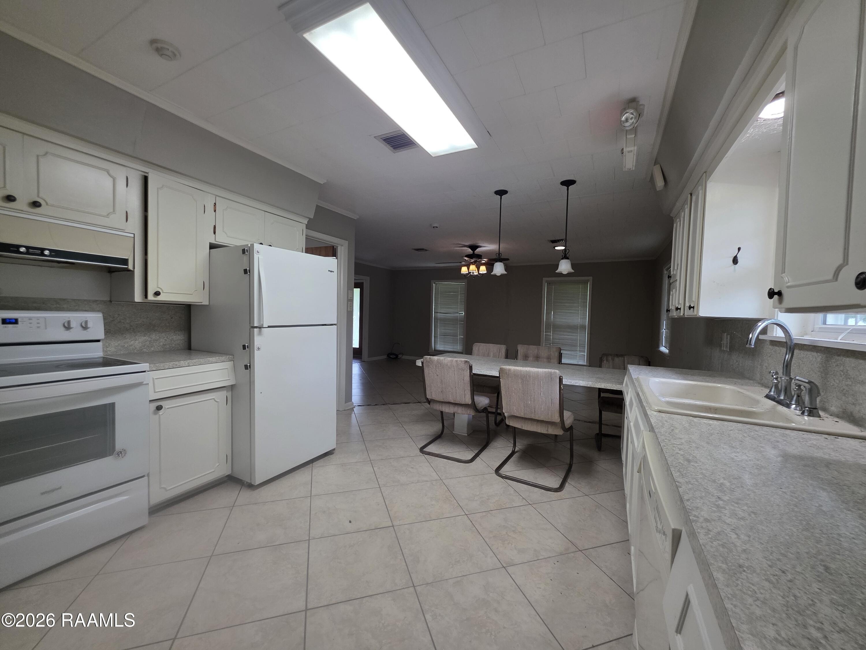 728 Westgate Road Scott, LA 70506 - Photo 6 of 14