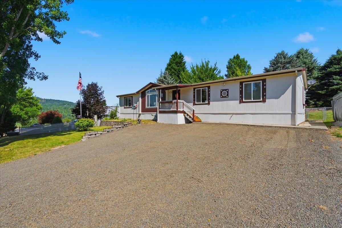 62 Sunny Road St. Maries, ID 83861 - Photo 2 of 44