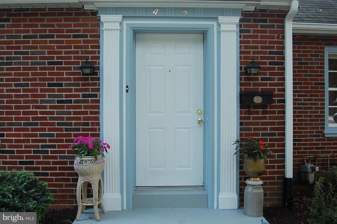 45 Riverside Avenue Lancaster, PA 17602 - Photo 2 of 20 Gallery Image 2