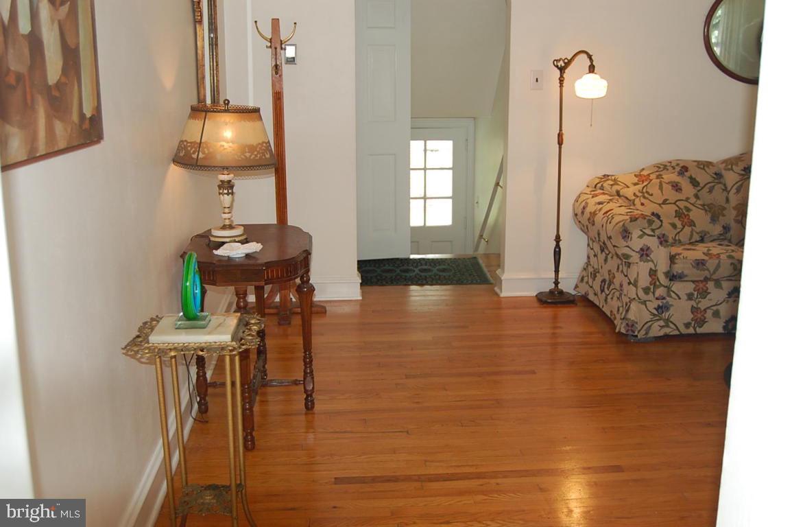 45 Riverside Avenue Lancaster, PA 17602 - Photo 4 of 20 Gallery Image 4