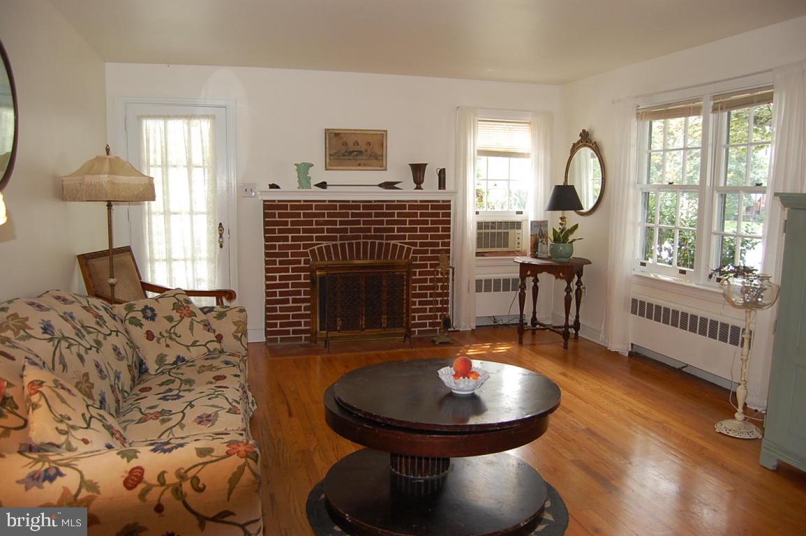 45 Riverside Avenue Lancaster, PA 17602 - Photo 8 of 20 Gallery Image 8