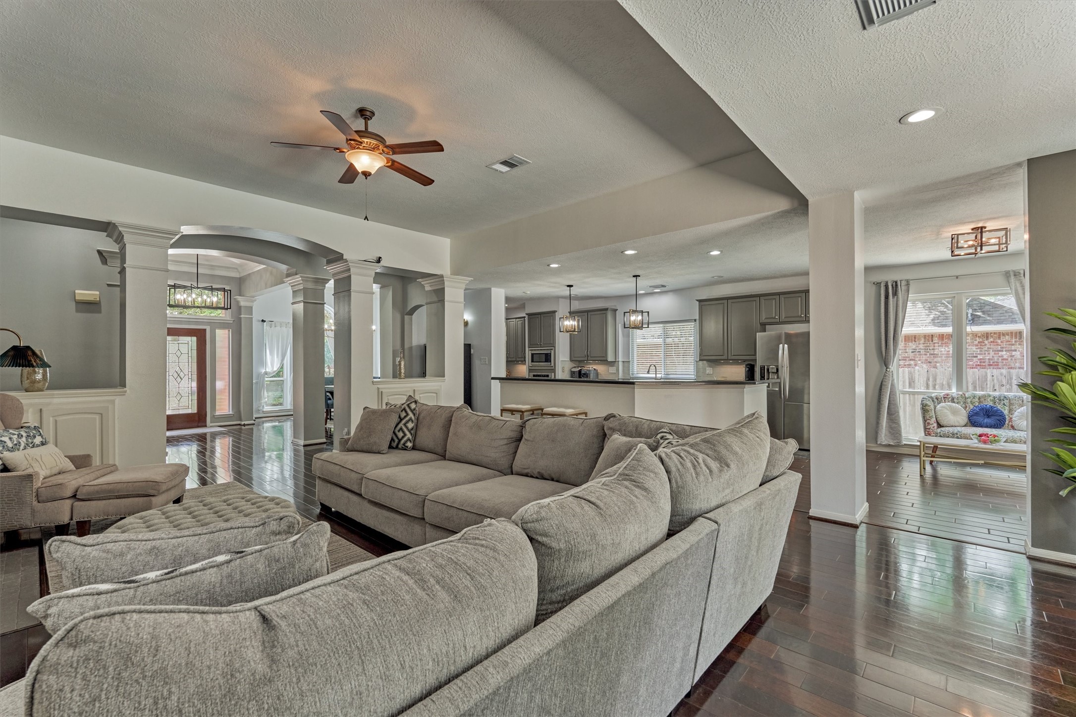 2 Candlenut Place The Woodlands, TX 77381 - Photo 15 of 50