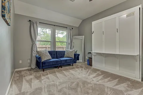 $800,000 | 2 Candlenut Place, The Woodlands, TX 77381