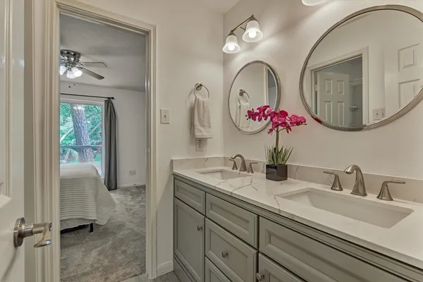 $800,000 | 2 Candlenut Place, Spring, TX 77381