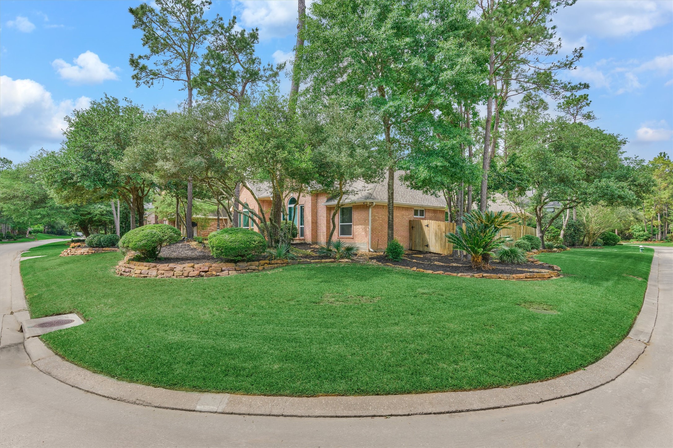 2 Candlenut Place The Woodlands, TX 77381 - Photo 48 of 50