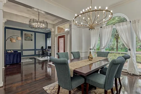 $800,000 | 2 Candlenut Place, The Woodlands, TX 77381