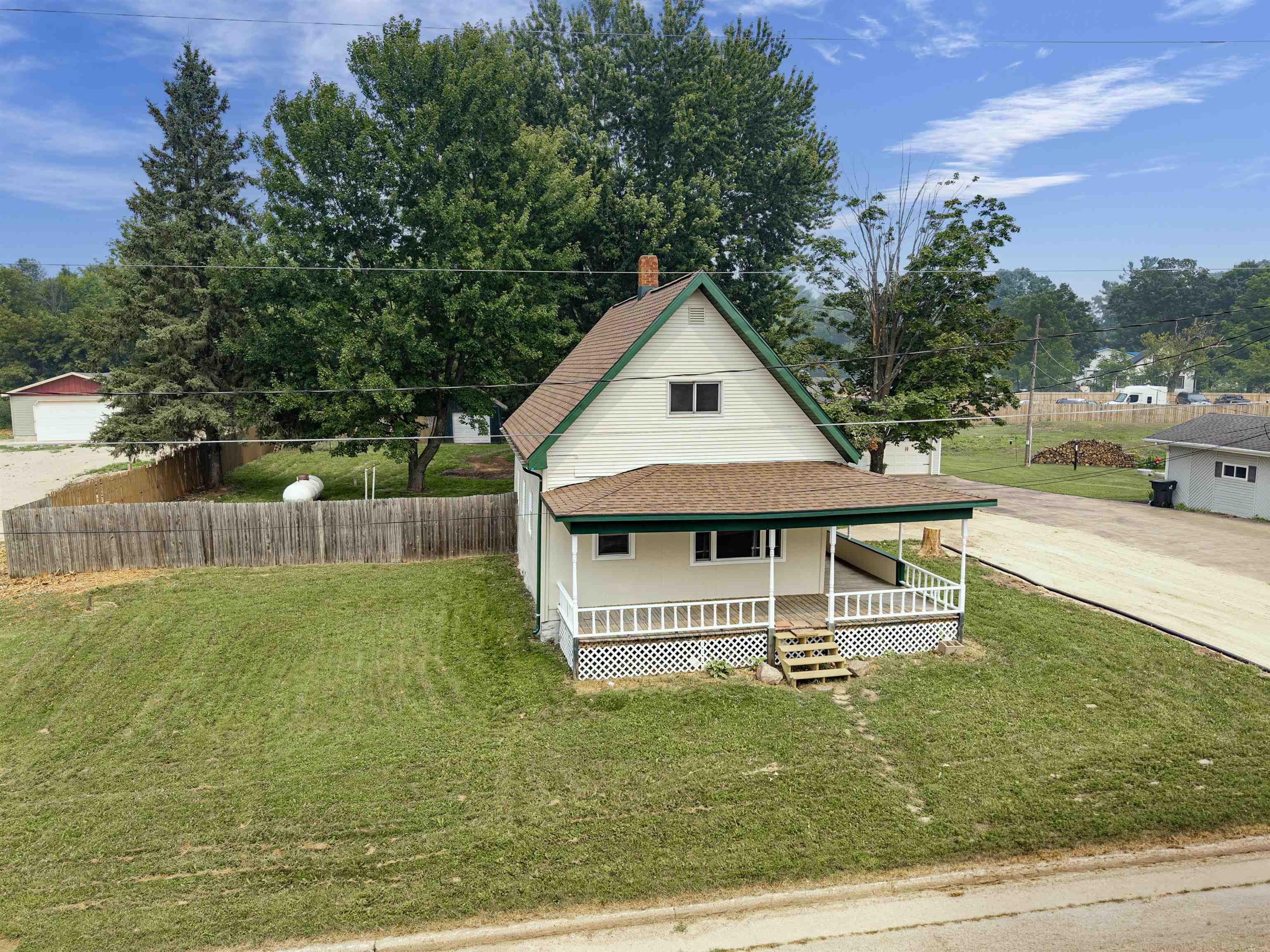N4810 County Rd B New London, WI 54961 - Photo 3 of 41 Gallery Image 3