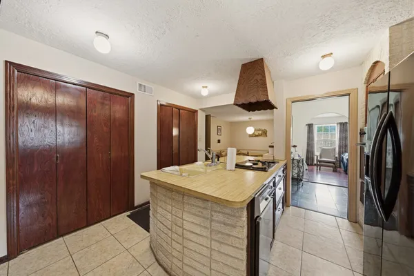 $280,000 | 1124 Estate Drive, La Marque, TX 77568