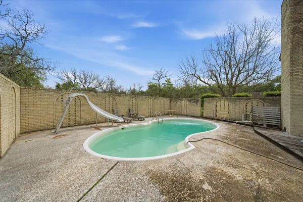 $280,000 | 1124 Estate Drive, La Marque, TX 77568