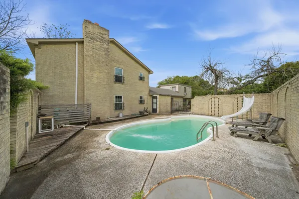 $280,000 | 1124 Estate Drive, La Marque, TX 77568