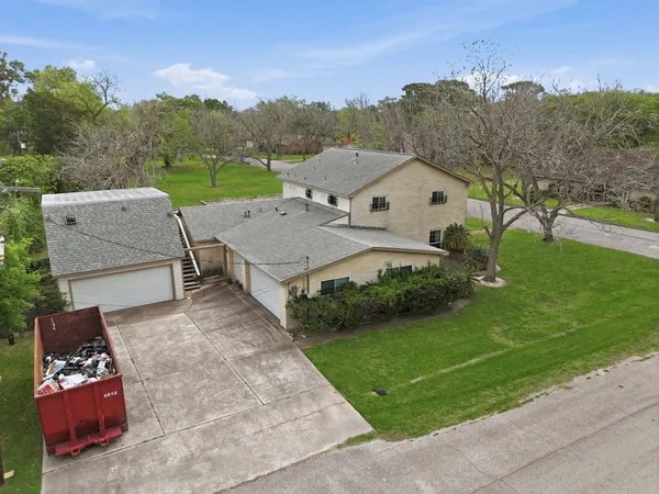 $280,000 | 1124 Estate Drive, La Marque, TX 77568