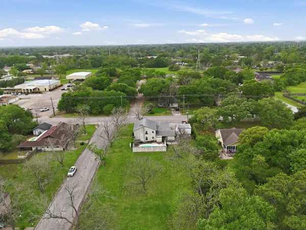 $280,000 | 1124 Estate Drive, La Marque, TX 77568